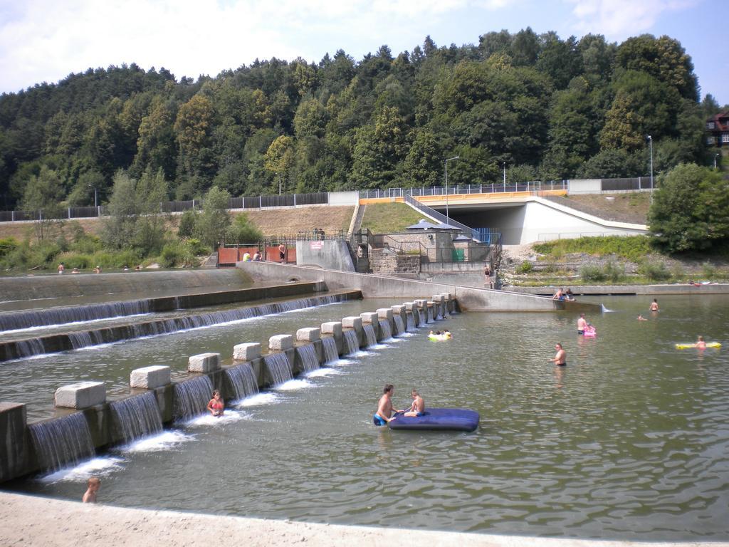 Uroczy Domek Z Ogrodem I Tarasem Myślenice Esterno foto
